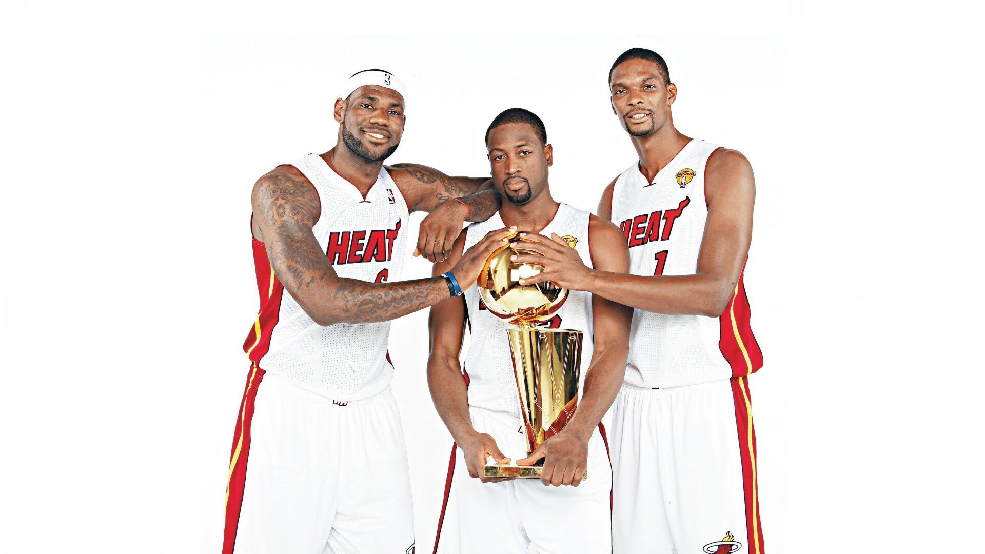 勇士击败太阳，库里与杜兰特正面交锋占上风，库里pk杜兰特