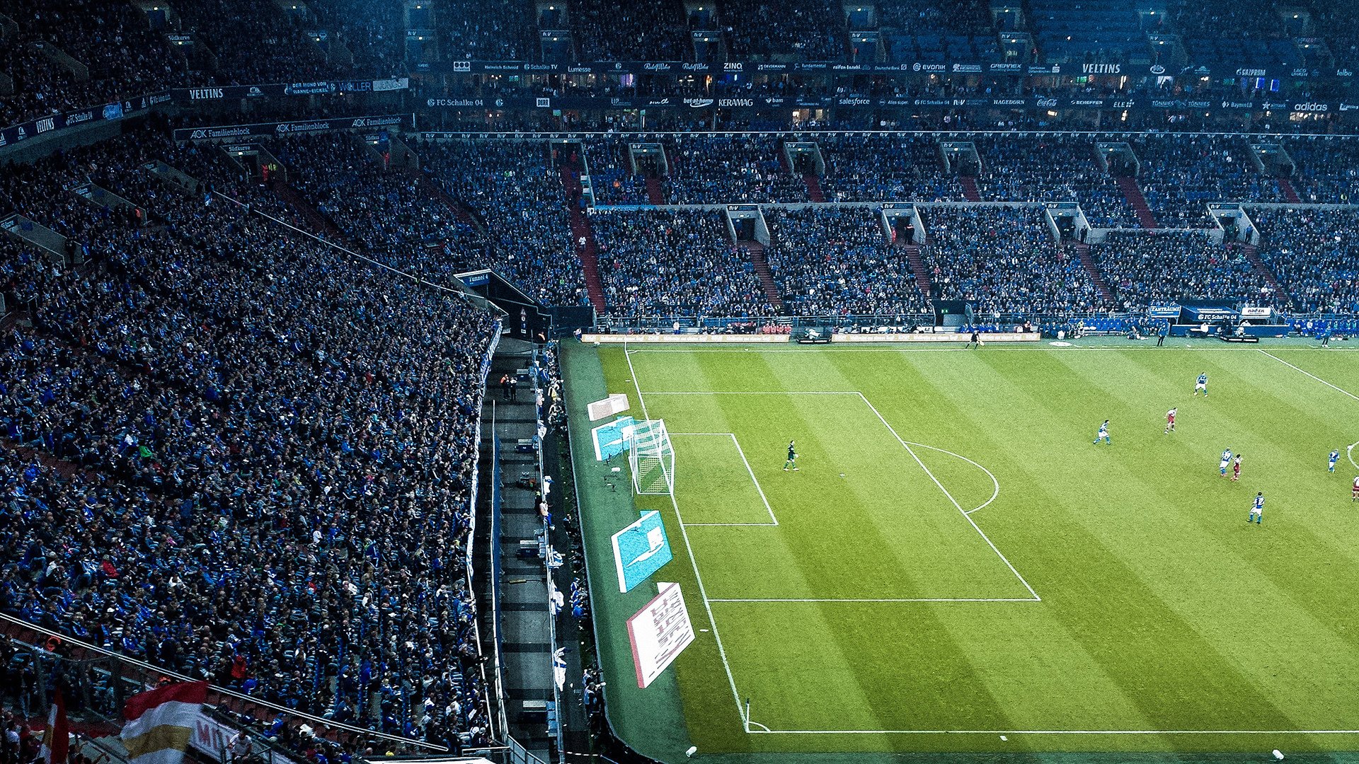 萨卡在对阵伯恩茅斯的比赛中贡献关键助攻,萨卡哭了