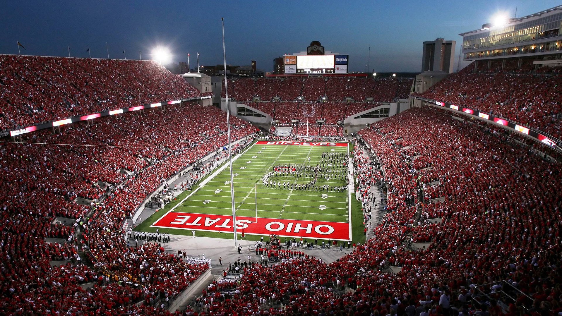 广场舞赛事直播吸引大量观众，广场舞大赛_2021最新广场舞大赛